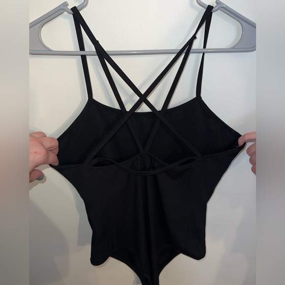 Romwe Bodysuit Women’s Size Medium - Picture 2 of 3